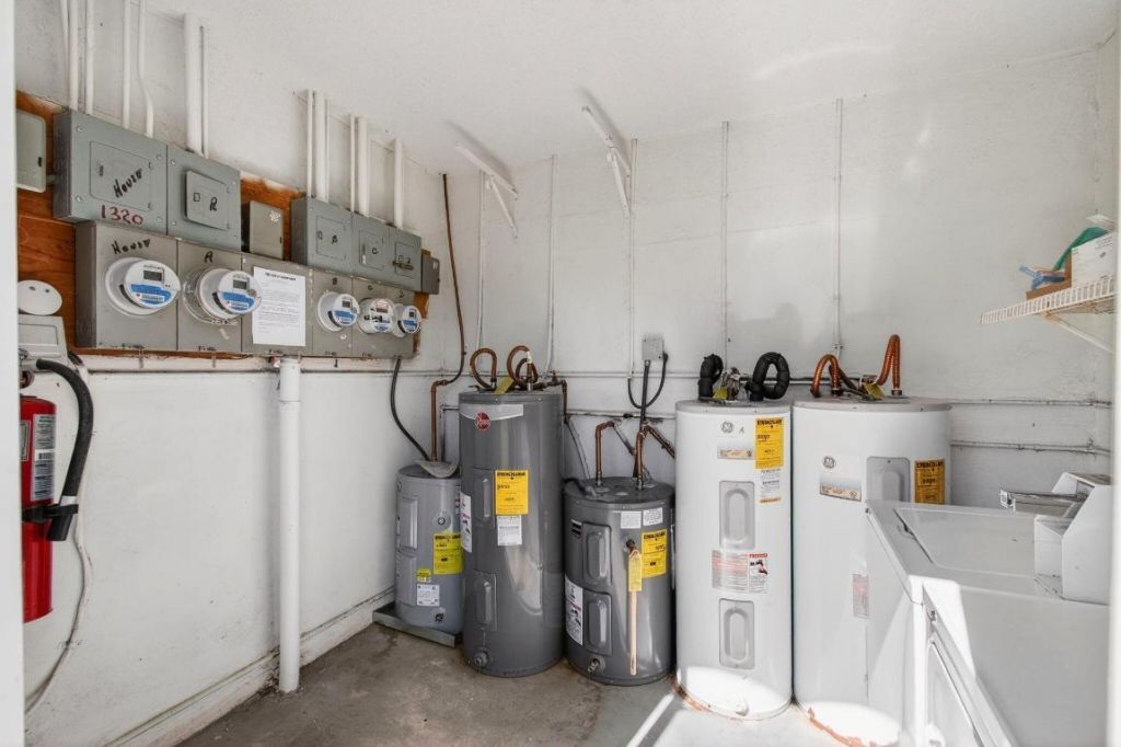 1320 High Point Place S, Unit C, Delray Beach, FL 33445 Photo