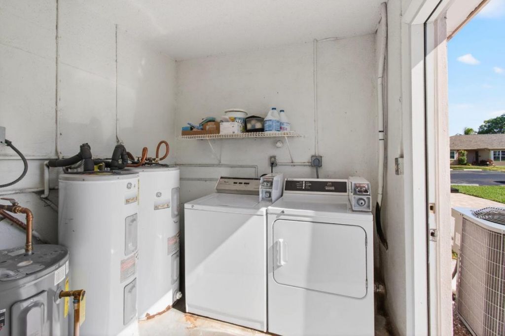 1320 High Point Place S, Unit C, Delray Beach, FL 33445 Photo