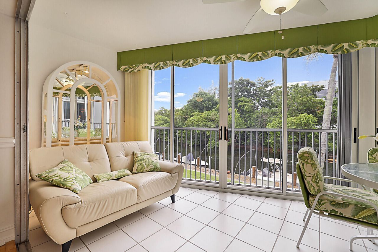 700 NE Harbour Terrace, Unit 2310, Boca Raton, FL 33431 Photo
