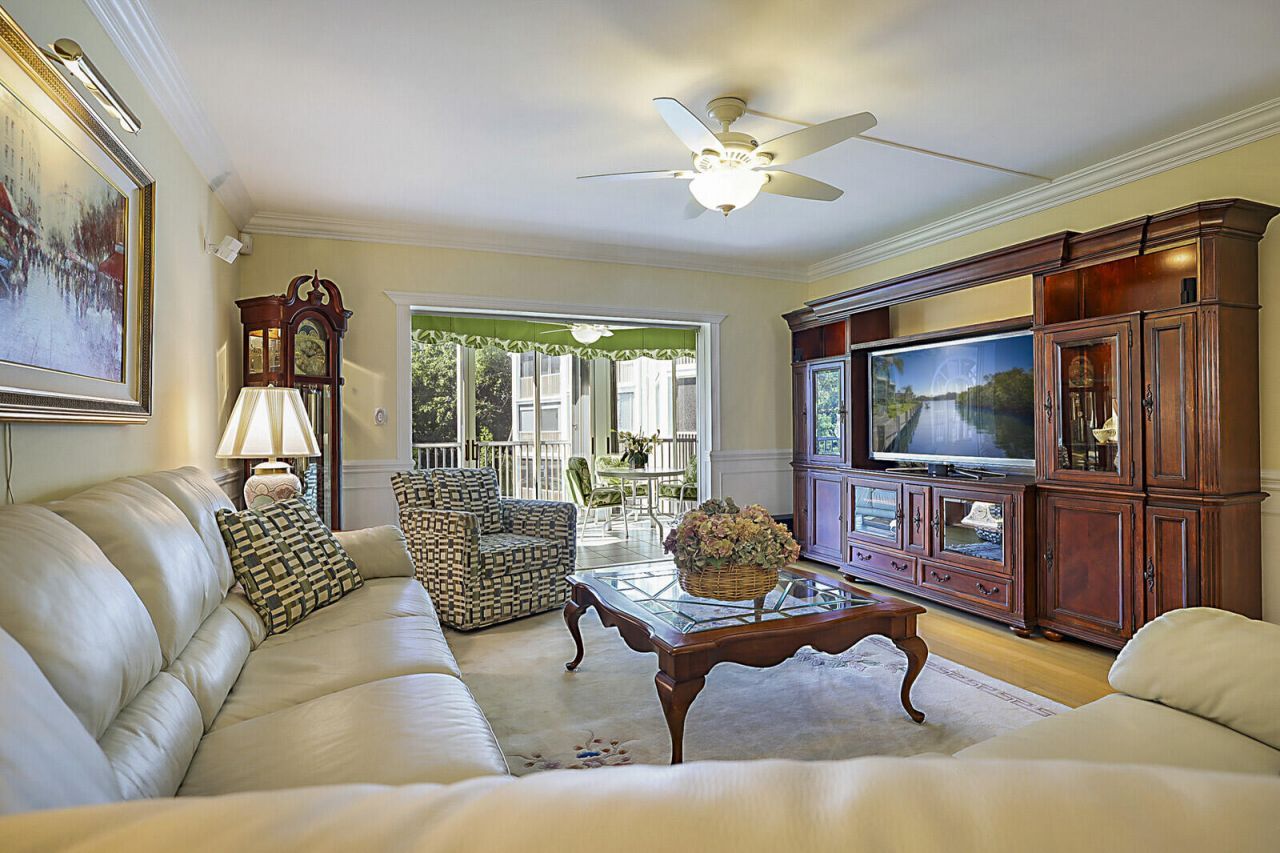 700 NE Harbour Terrace, Unit 2310, Boca Raton, FL 33431 Photo