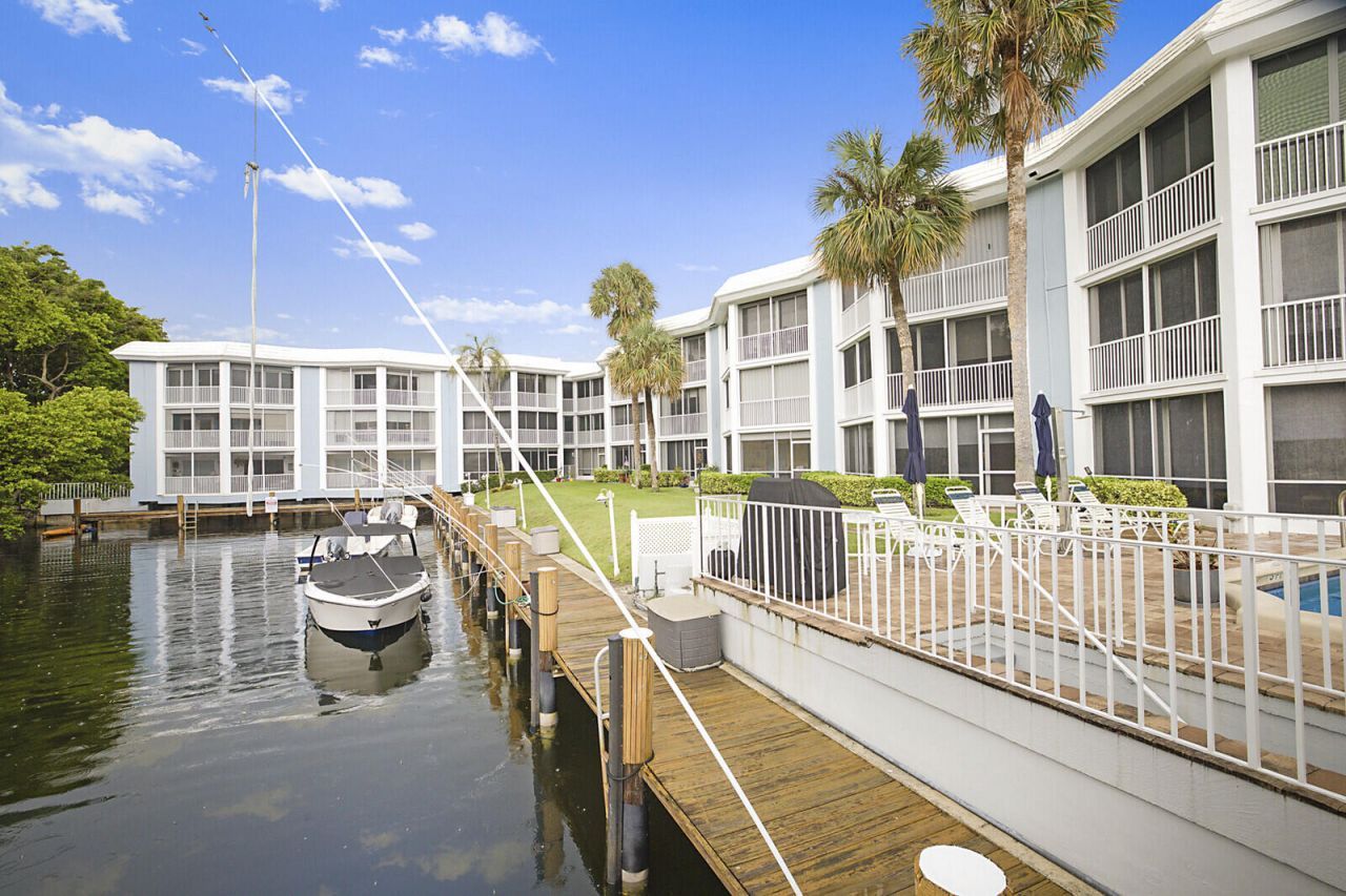 700 NE Harbour Terrace, Unit 2310, Boca Raton, FL 33431 Photo