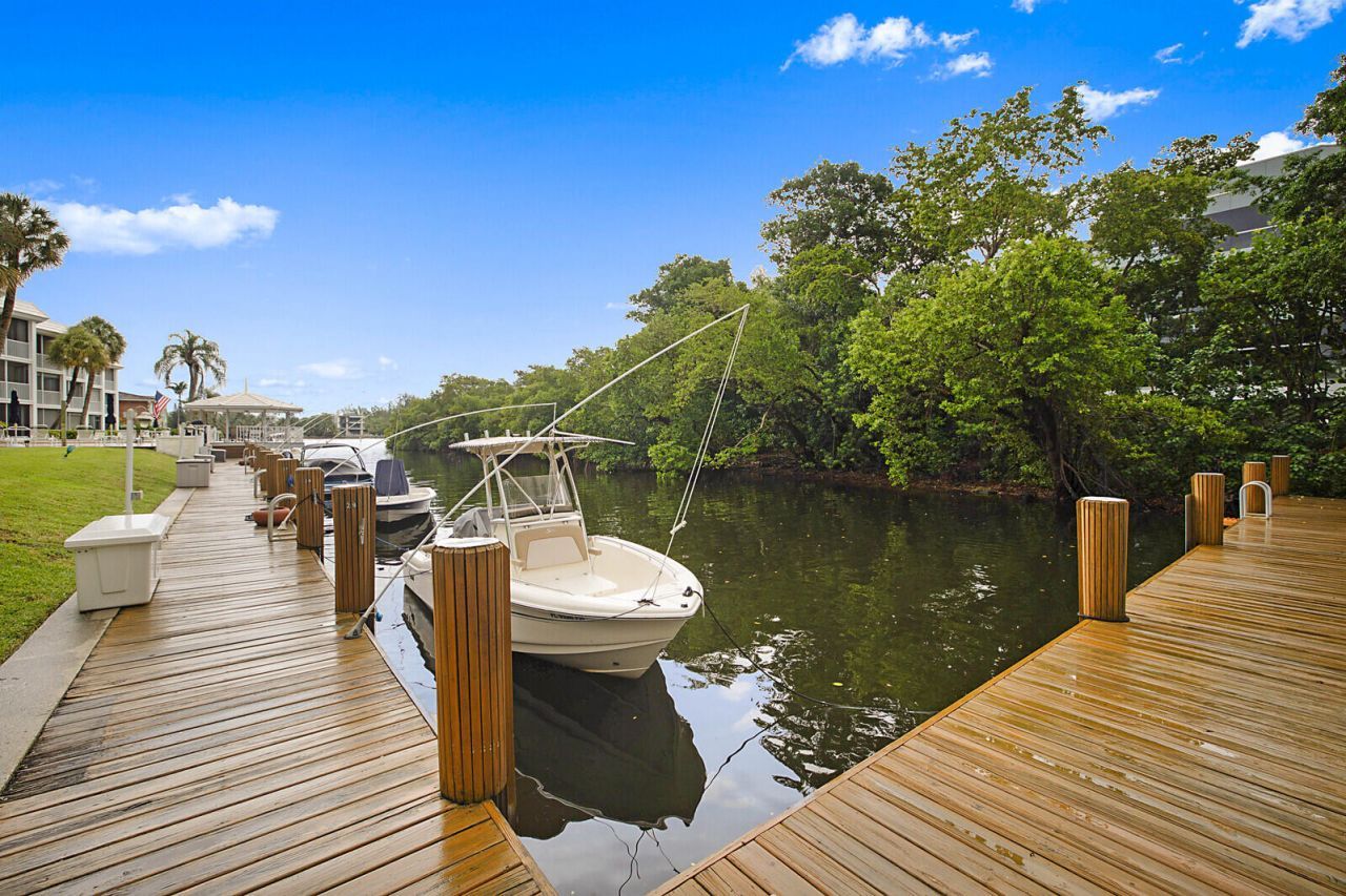 700 NE Harbour Terrace, Unit 2310, Boca Raton, FL 33431 Photo