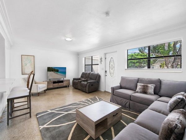 413 NE 25th Avenue, Pompano Beach, FL 33062