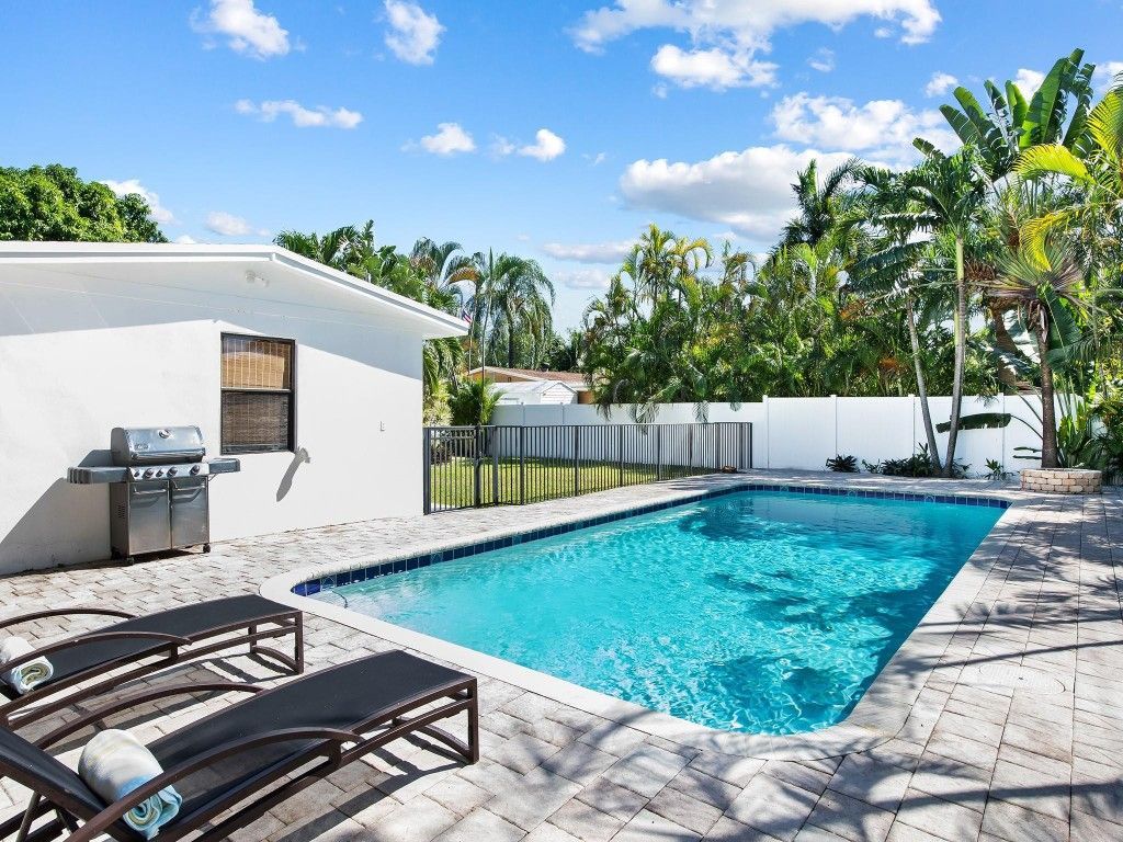 413 NE 25th Avenue, Pompano Beach, FL 33062 Photo