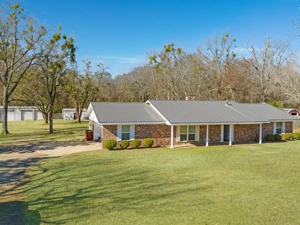 850 Key West Road , Reno, TX 75462