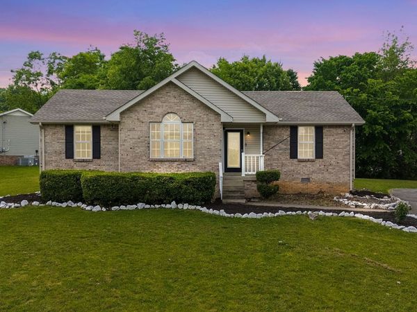 572 Cabot Cv, Clarksville, TN 37042