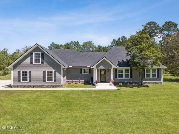 85456 N HARTS Road, Yulee, FL 32097