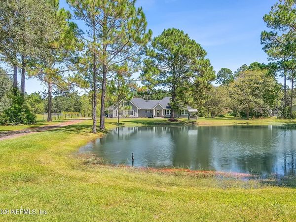 85456 N HARTS Road, Yulee, FL 32097