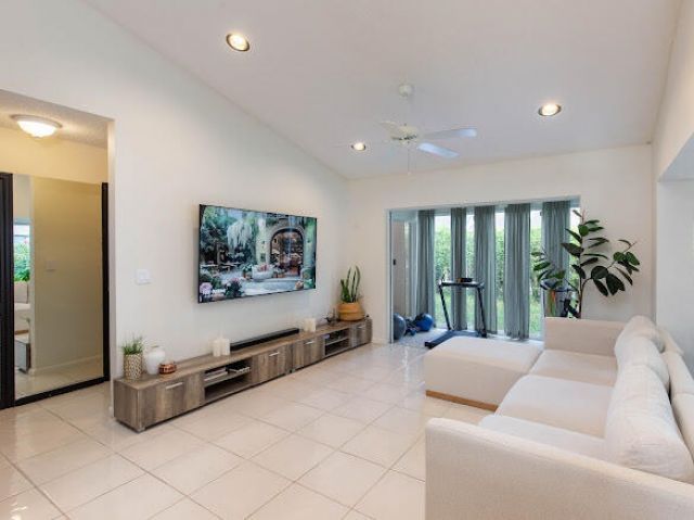 6155 Golf Villas Drive, Boynton Beach, FL 33437 Photo