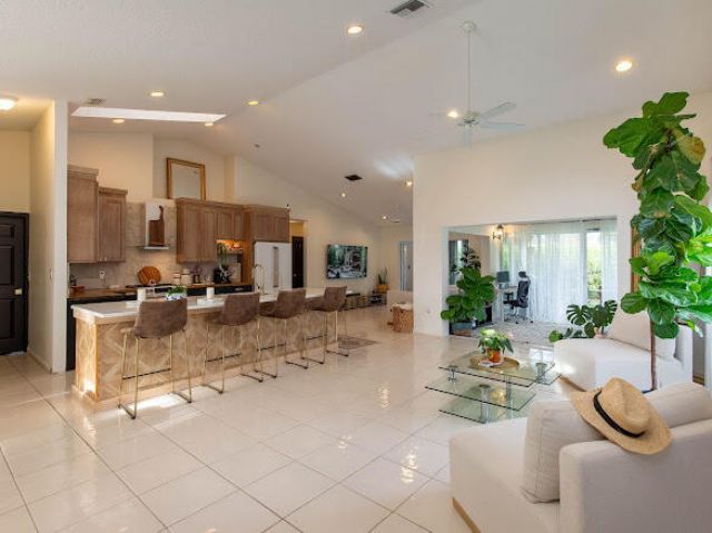 6155 Golf Villas Drive, Boynton Beach, FL 33437 Photo