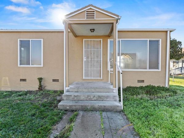 229 Vine St, Maxwell, CA 95955