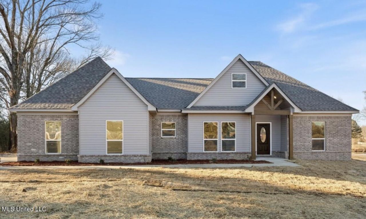 130 Rowell Road, Coldwater, MS 38618 Main Photo