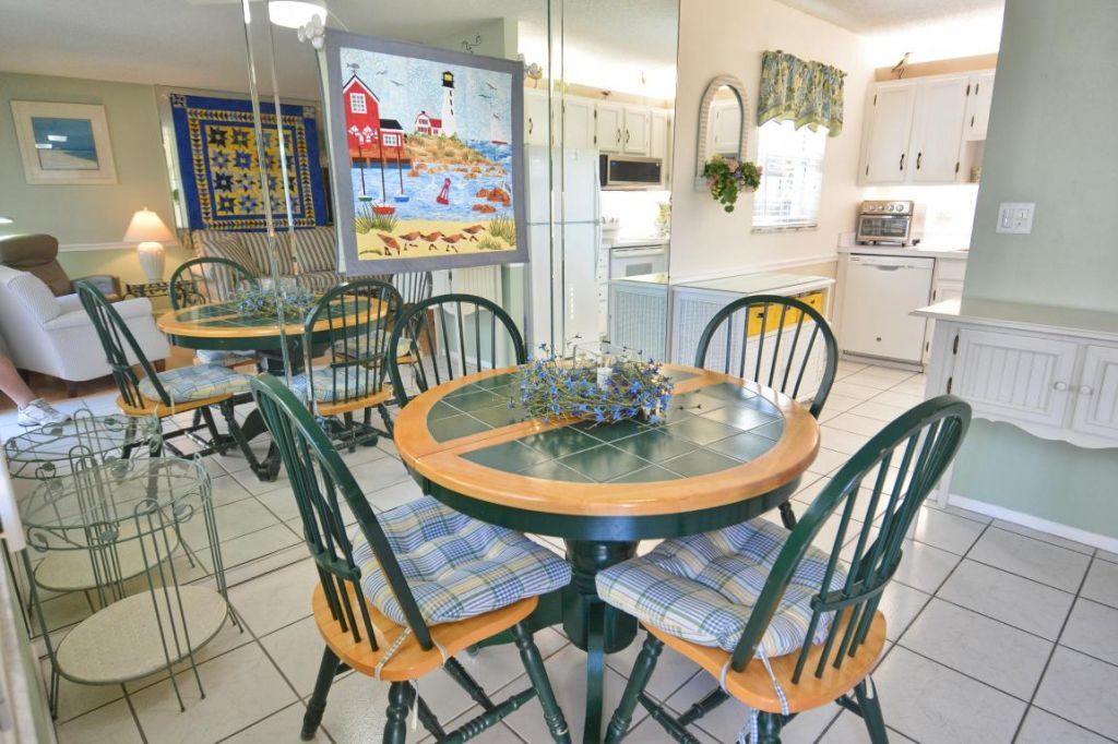 1225 NW 21st Street, Unit 203, Stuart, FL 34994 Photo