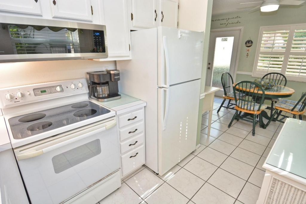 1225 NW 21st Street, Unit 203, Stuart, FL 34994 Photo