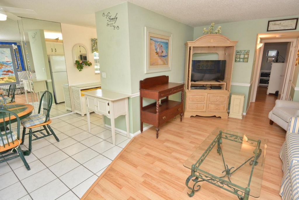 1225 NW 21st Street, Unit 203, Stuart, FL 34994 Photo