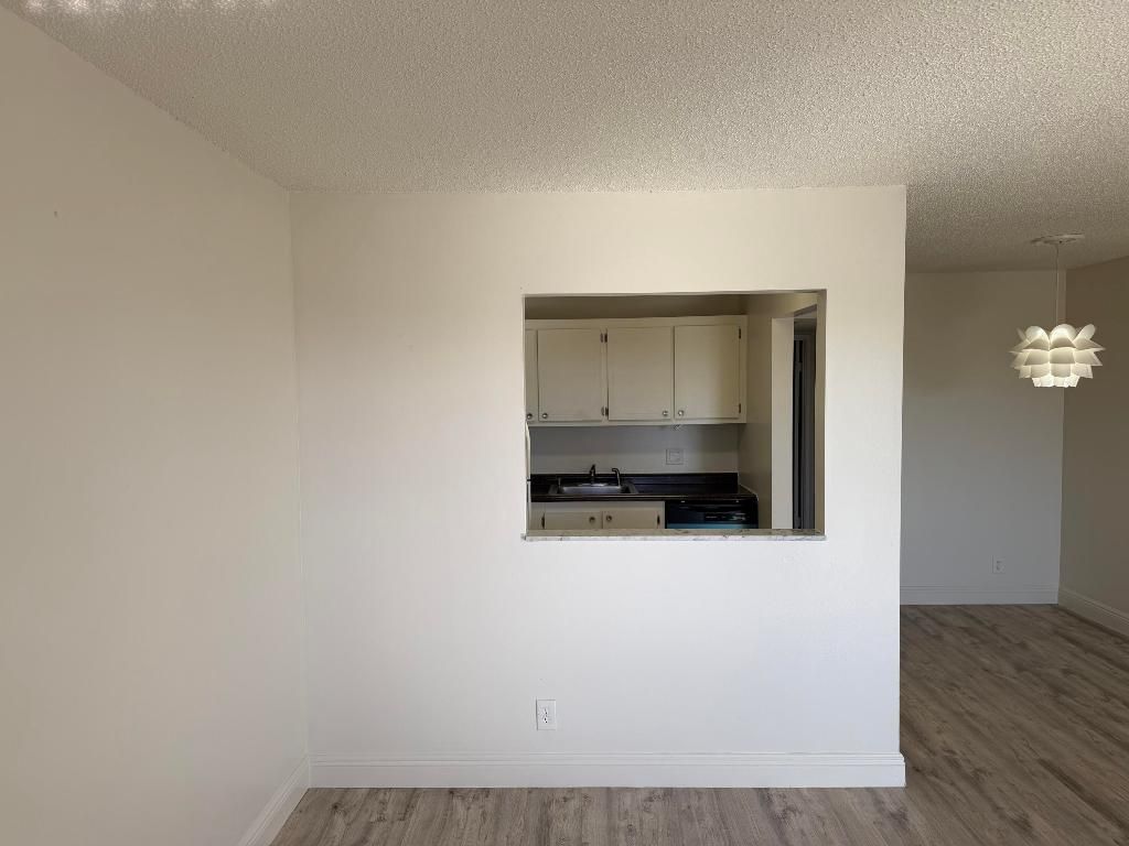 400 Village Green Circle W, Unit 304, Palm Springs, FL 33461 Photo