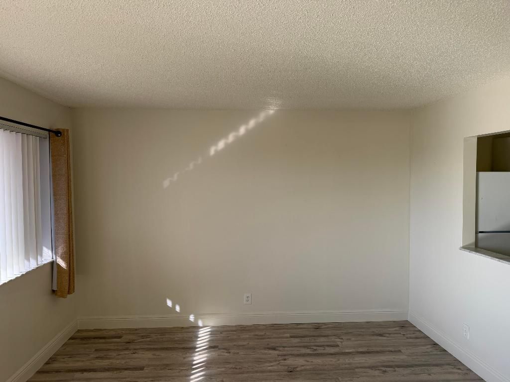 400 Village Green Circle W, Unit 304, Palm Springs, FL 33461 Photo