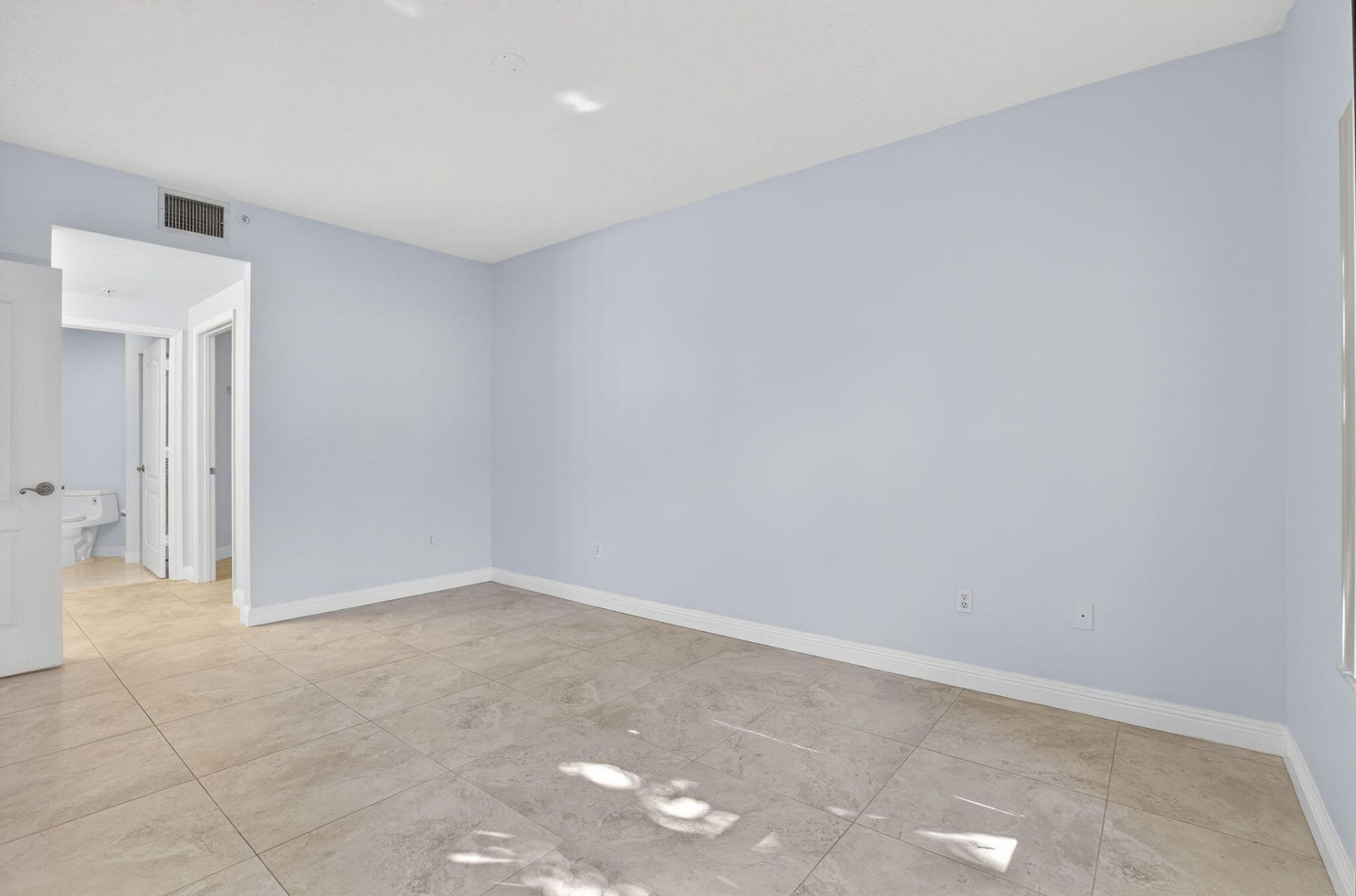 800 Uno Lago Drive, Unit 102, Juno Beach, FL 33408 Photo