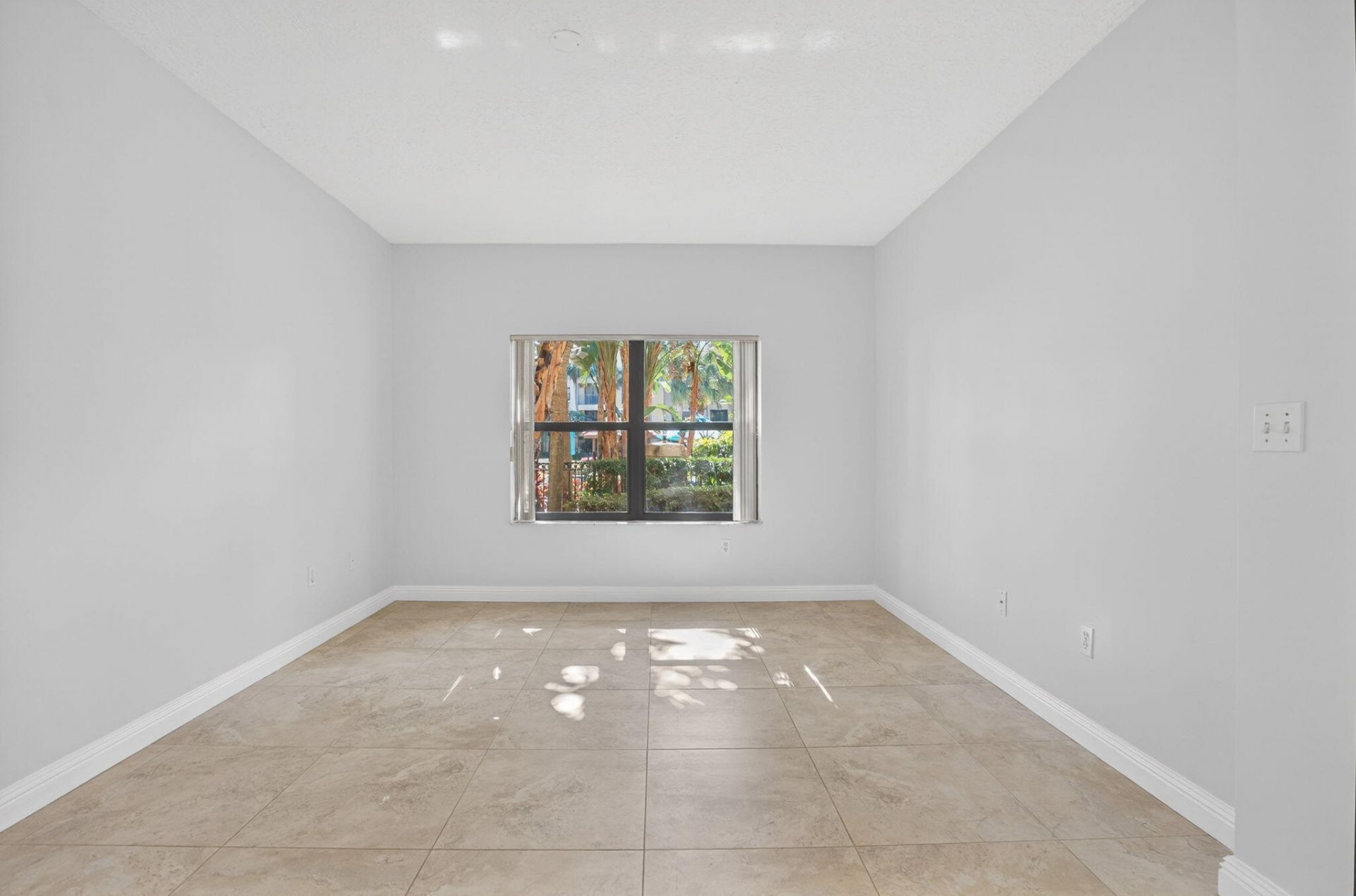 800 Uno Lago Drive, Unit 102, Juno Beach, FL 33408 Photo