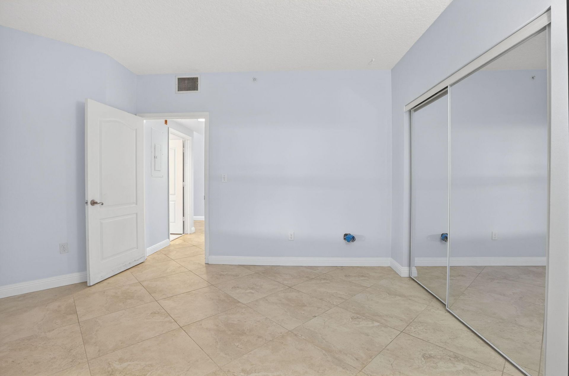 800 Uno Lago Drive, Unit 102, Juno Beach, FL 33408 Photo