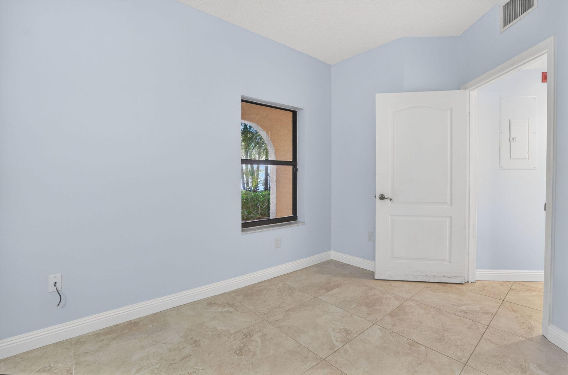 800 Uno Lago Drive, Unit 102, Juno Beach, FL 33408 Photo