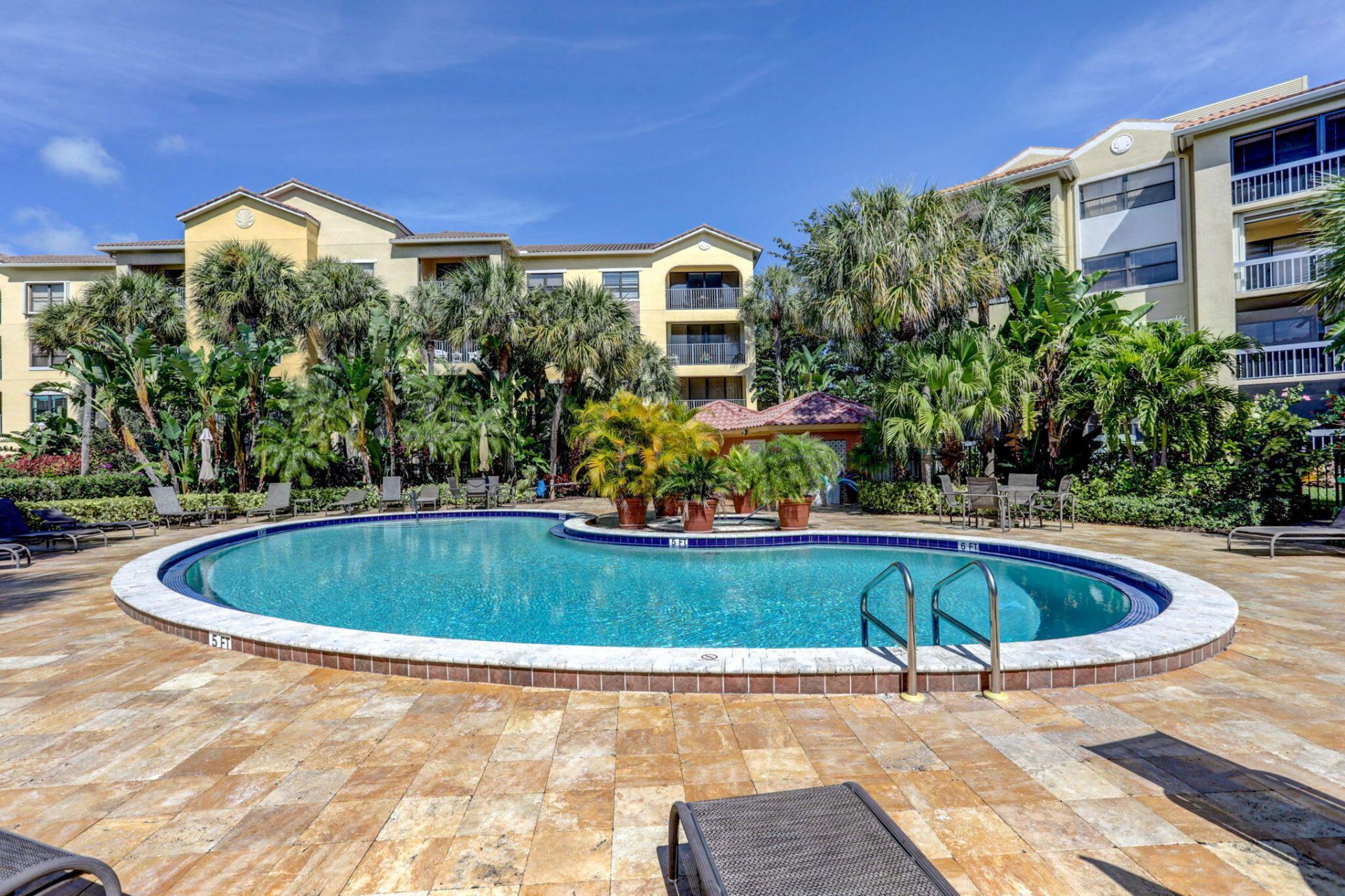 800 Uno Lago Drive, Unit 102, Juno Beach, FL 33408 Photo