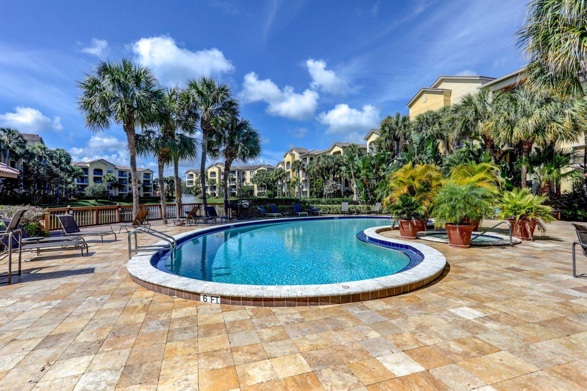 800 Uno Lago Drive, Unit 102, Juno Beach, FL 33408 Photo