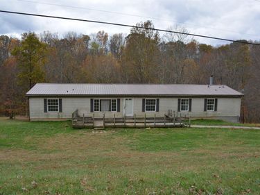 135 Fawn Meadow Drive, Maidsville, WV 26541