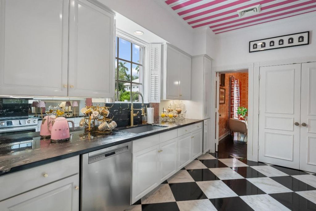 201 Bahama Lane, Palm Beach, FL 33480 Photo