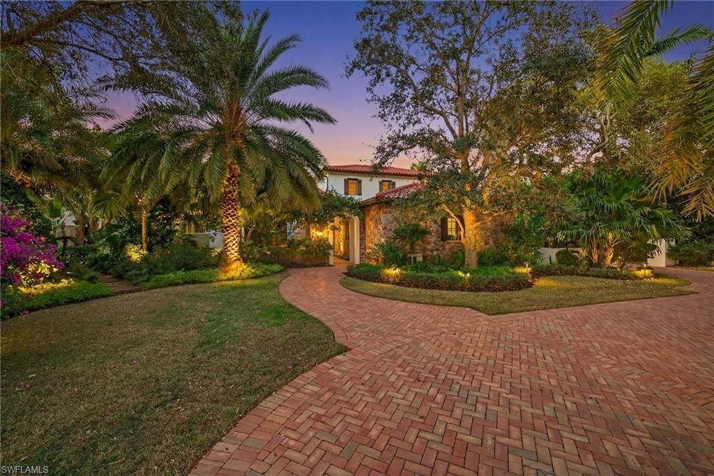 16469 Celebrita Ct, Naples, FL 34110 Photo