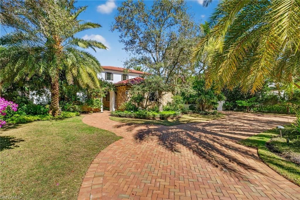 16469 Celebrita Ct, Naples, FL 34110 Photo
