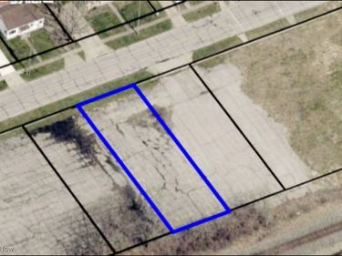1122 F Street, Lorain, OH 44052