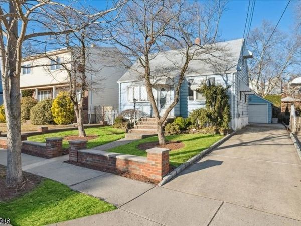 619 Lewandowski St, Lyndhurst, NJ 07071