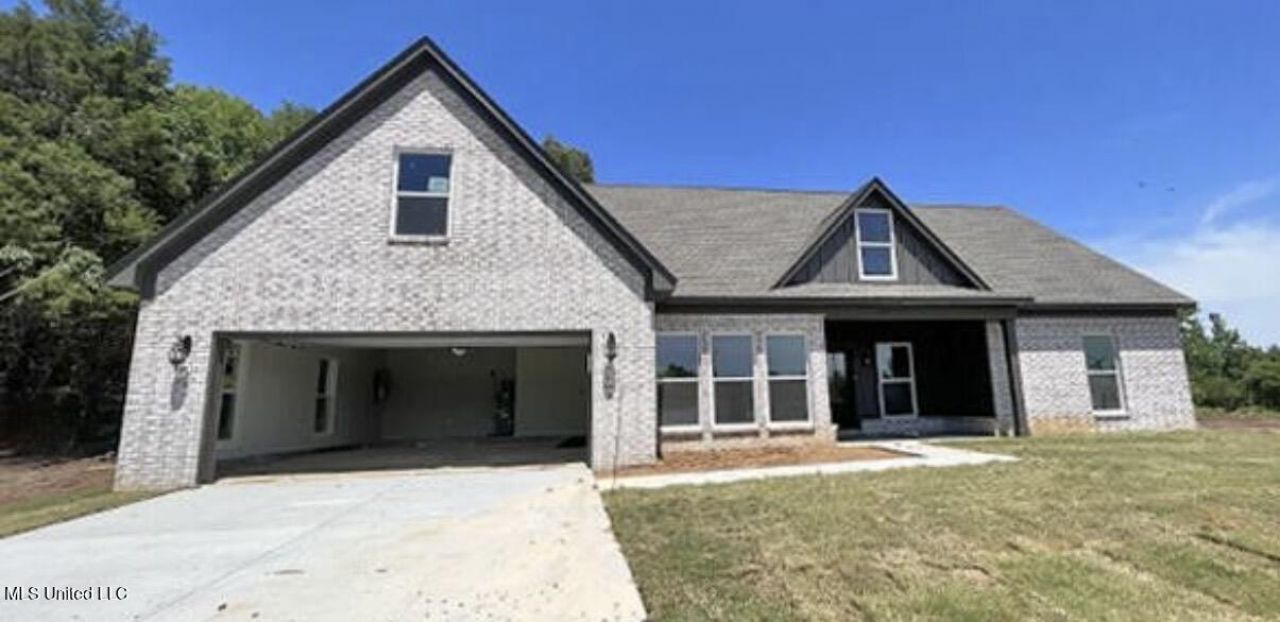 160 Rowell Road, Coldwater, MS 38618 Main Photo