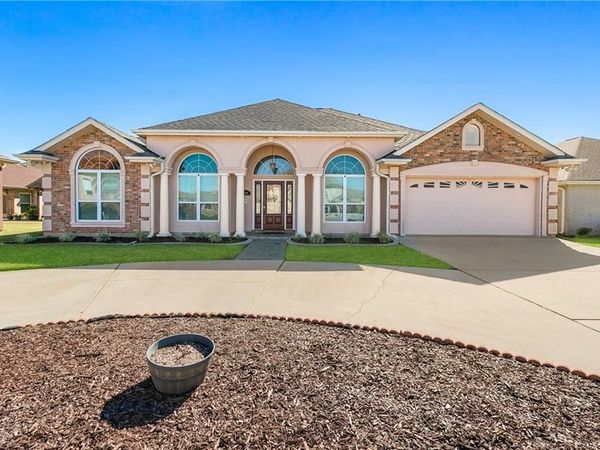 11424 CAMPBELL Lane, New Orleans, LA 70128