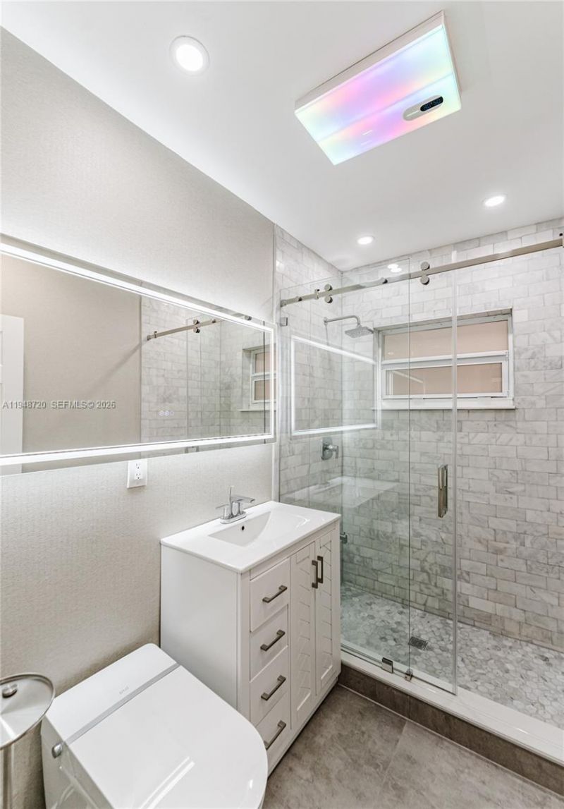 4201 Indian Creek Dr , Unit 9, Miami Beach, FL 33140 Photo