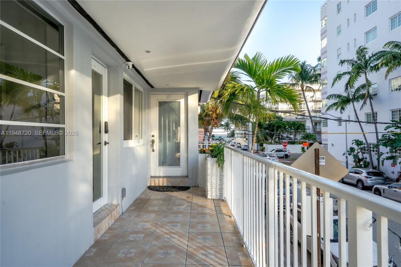 4201 Indian Creek Dr , Unit 9, Miami Beach, FL 33140 Photo