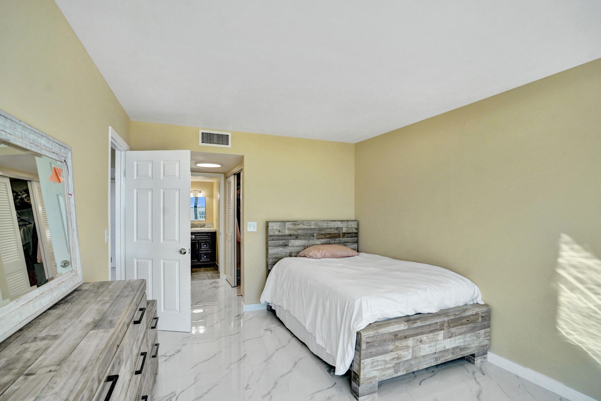 3590 S Ocean Boulevard, Unit 809, South Palm Beach, FL 33480 Photo