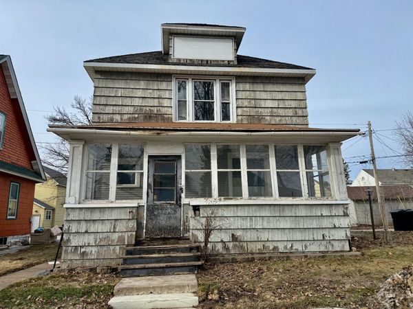 505 8 1/2 Street S, Virginia, MN 55792