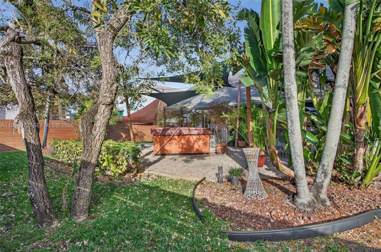 137 E Palm Dr, Margate, FL 33063 Photo