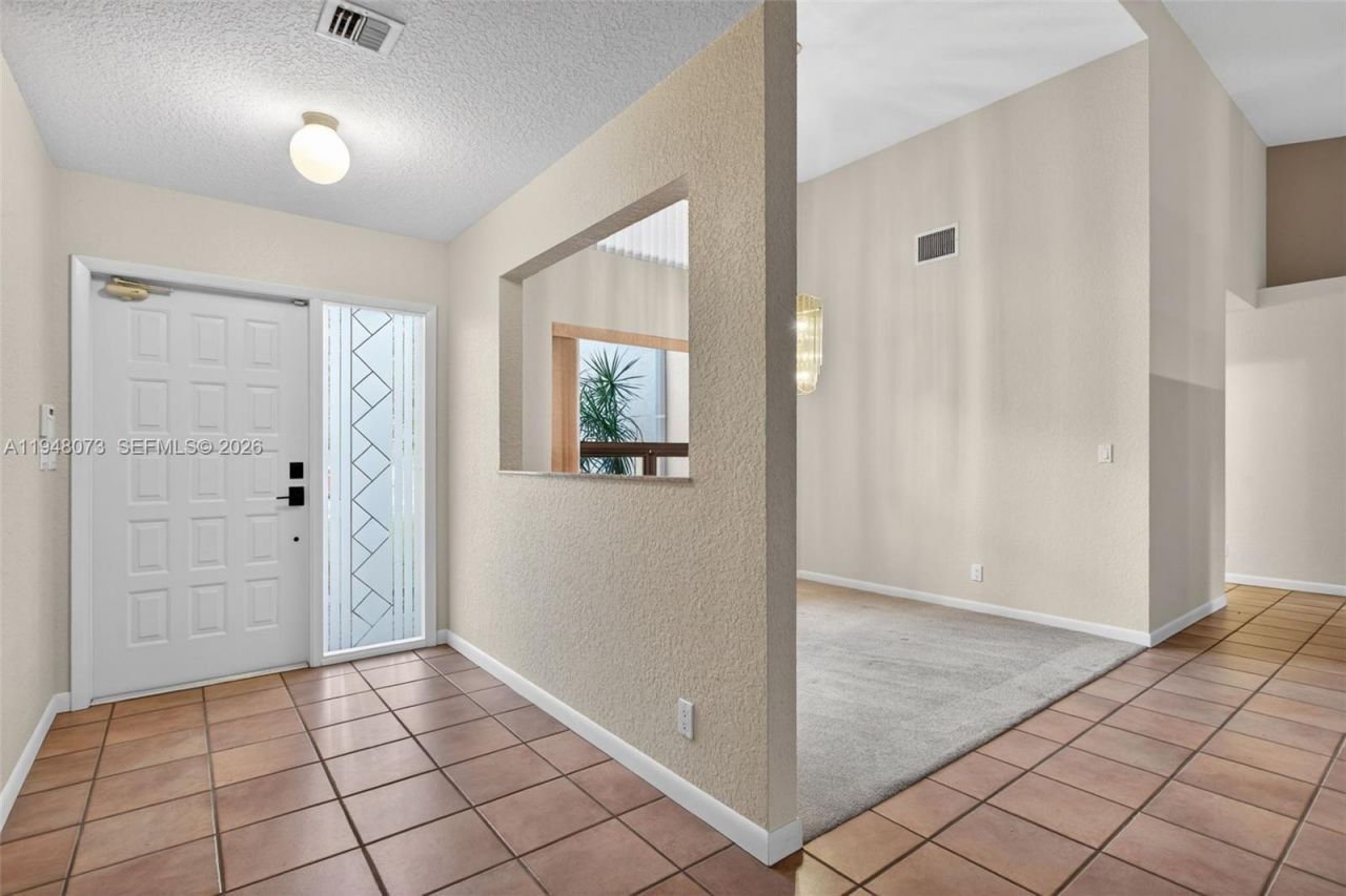 137 E Palm Dr, Margate, FL 33063 Photo