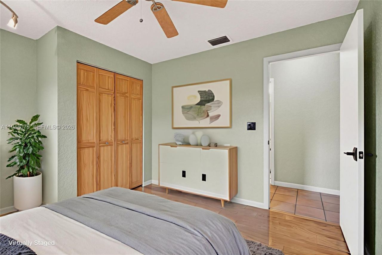 137 E Palm Dr, Margate, FL 33063 Photo