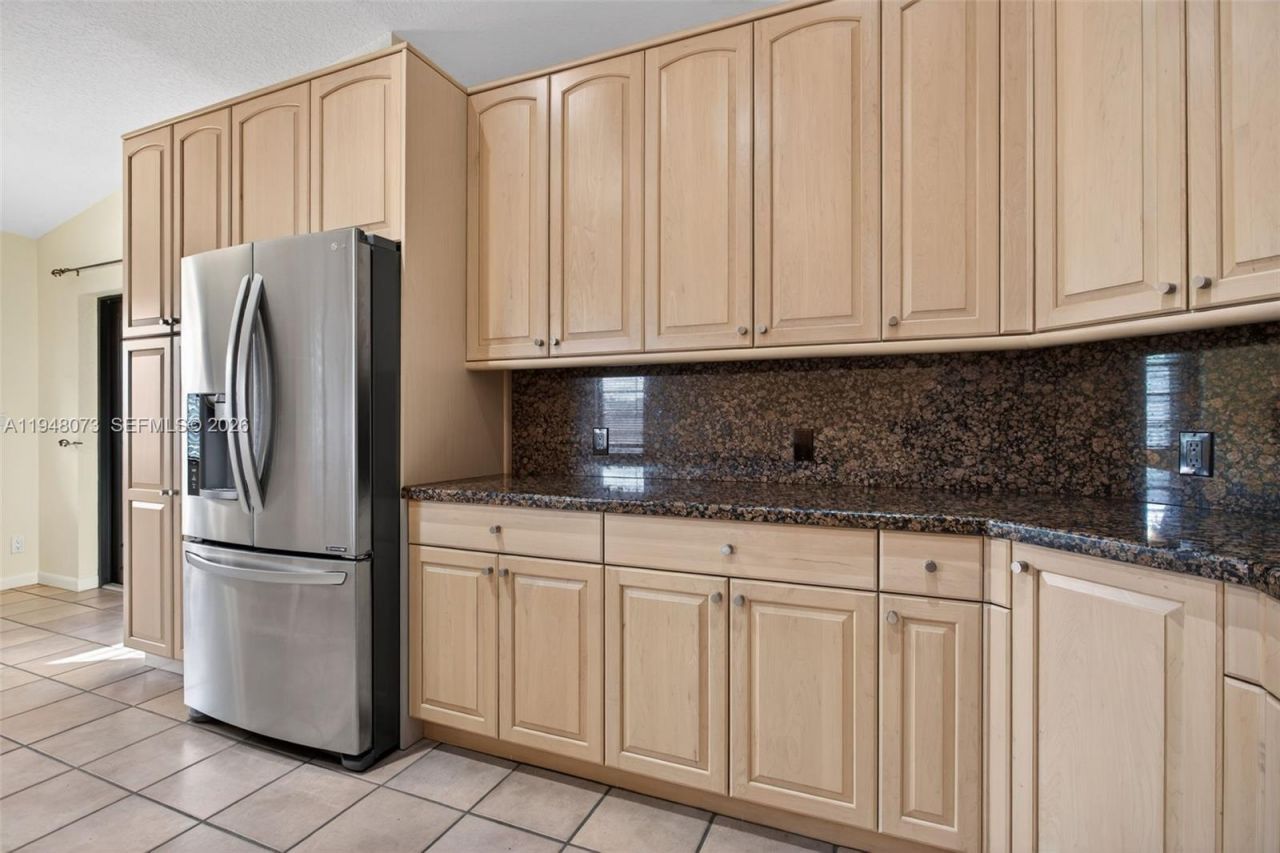 137 E Palm Dr, Margate, FL 33063 Photo