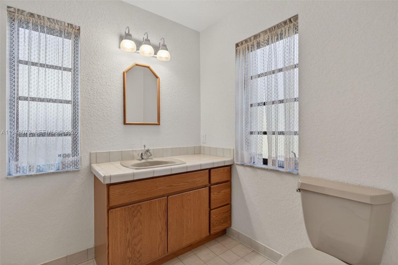 137 E Palm Dr, Margate, FL 33063 Photo