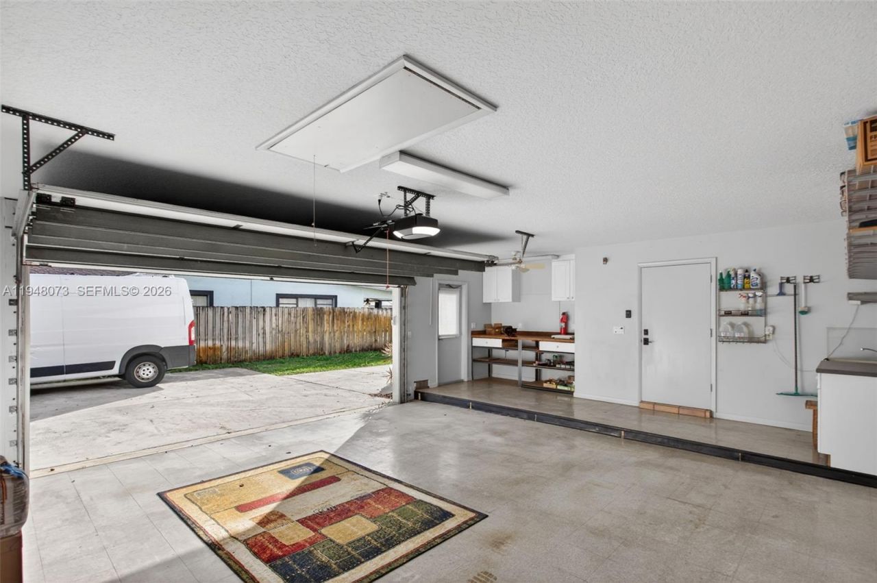 137 E Palm Dr, Margate, FL 33063 Photo