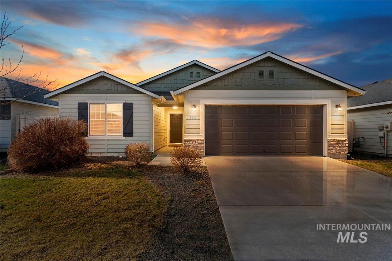 3117 N Saratov Way, Kuna, ID 83634 Main Photo