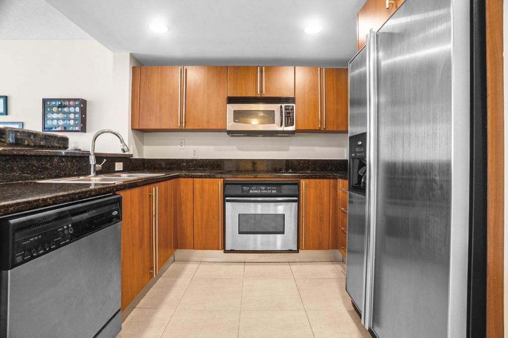 610 Clematis Street, Unit 611, West Palm Beach, FL 33401 Photo