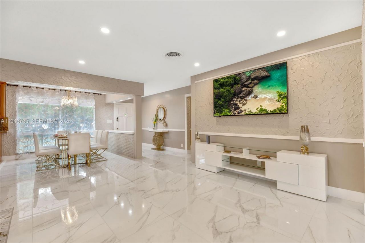 1960 Coral Reef Dr, Lauderdale by the Sea, FL 33062 Photo