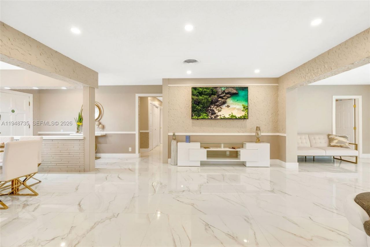 1960 Coral Reef Dr, Lauderdale by the Sea, FL 33062 Photo