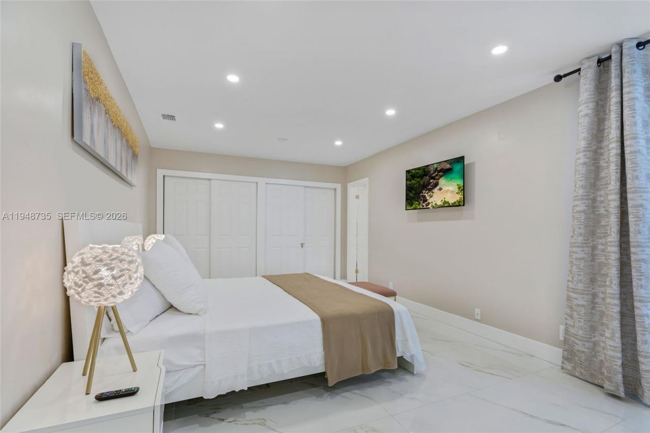 1960 Coral Reef Dr, Lauderdale by the Sea, FL 33062 Photo